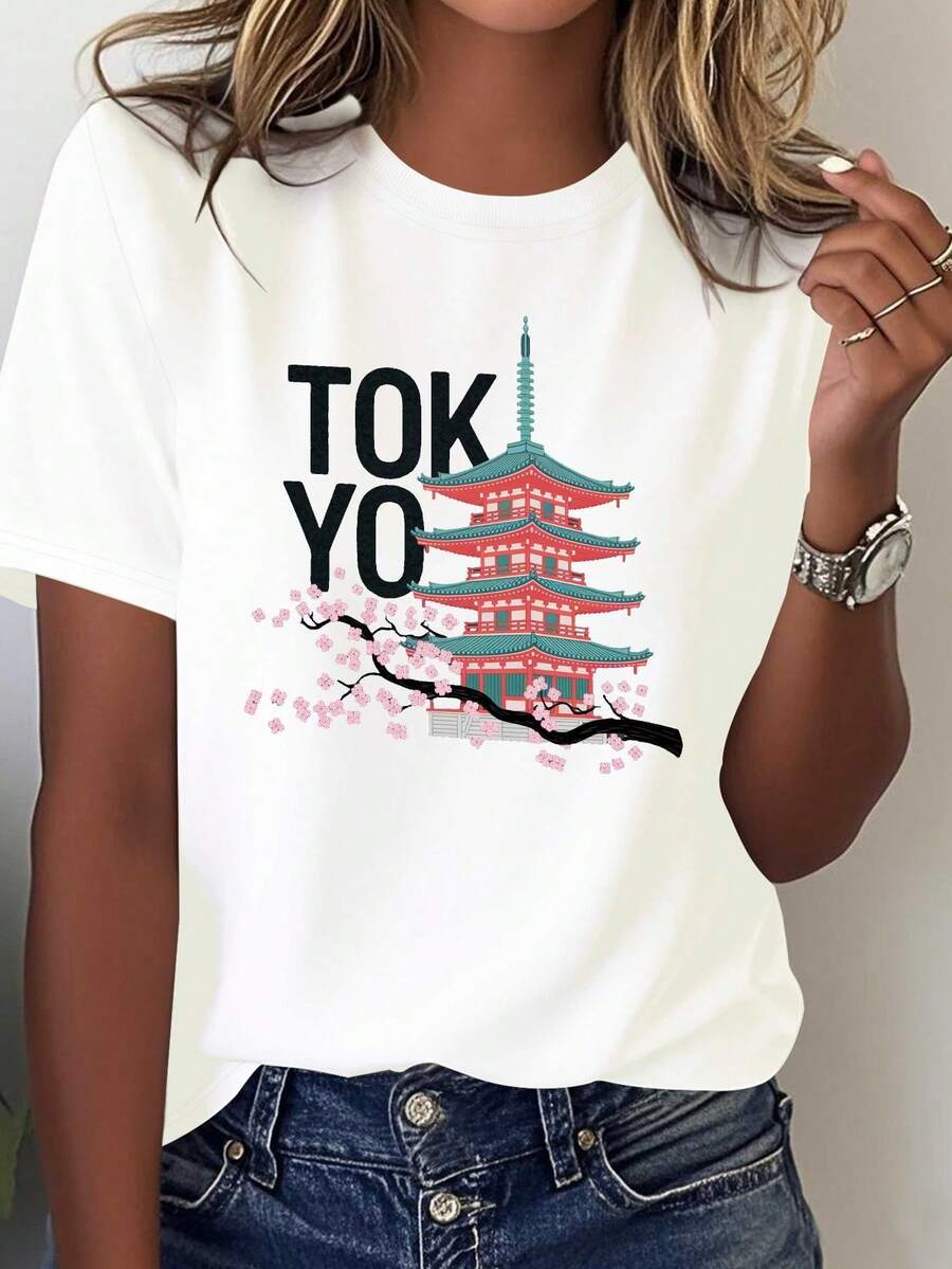Camiseta de Mujer con Estampado del Skyline de Tokio - Blanca, Pura y Corta en las Manosescon Sakusa Sensoji Temple Pagoda & Flores Cerezo, Letras TOKYO-YO, Atuendo Casual Cultural (Lavable a máquina)