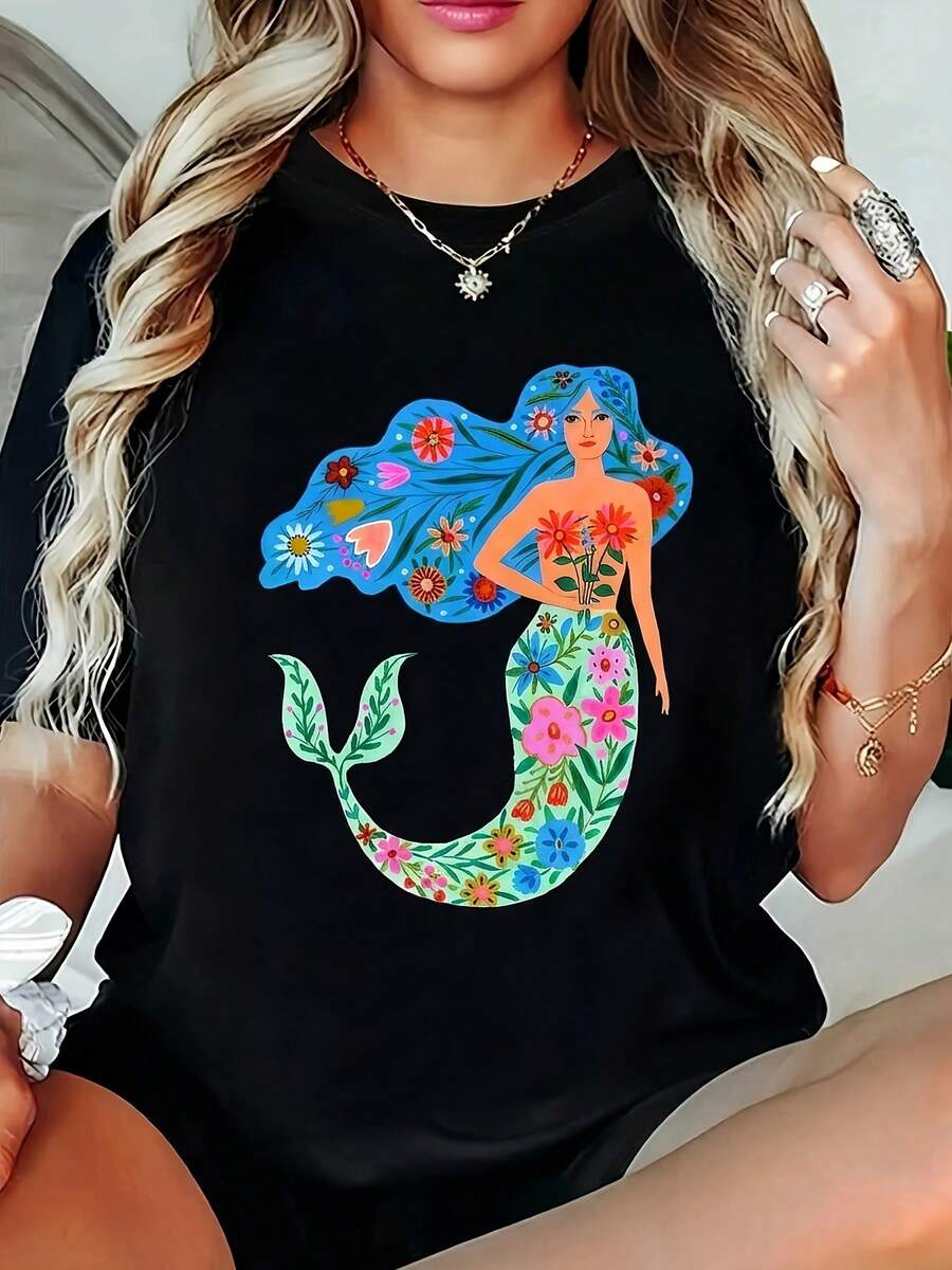 Talla Grande - Camiseta de Talla Grande con un Vibrante Estampado de Sirena y Flores Marinas, Camiseta Gráfica Negra de Manga Corta y Cuello Redondo - Lavable a Máquina, Estilo Casual, Ajuste Cómodo, Diseño Moderno, Versátil para Uso Diario, Tela Suave - Negro - Ver 1