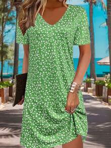 Fashionable Casual Vacation Style Lightweight Elegant Ditsy Floral Short Sleeve Dress, Versatile For Mother's Day, Outdoor, Home, Travel, Office Wear Summer - Green - View 3