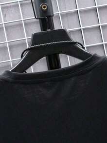 Camiseta de verano casual de manga corta con cuello redondo y estampado de moda para hombres, lavable aáquina, cómoda ropa casual para exteriores, camisa lavable aáquina - Negro - Ver 4