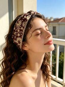 1 Pc Ladies' Soft & Breathable Printed Square Scarf/Headband/Triangle Scarf, With Colorfast Ditsy Floral Pattern, Suitable For Daily Wear For Dress - Multicolor - View 11