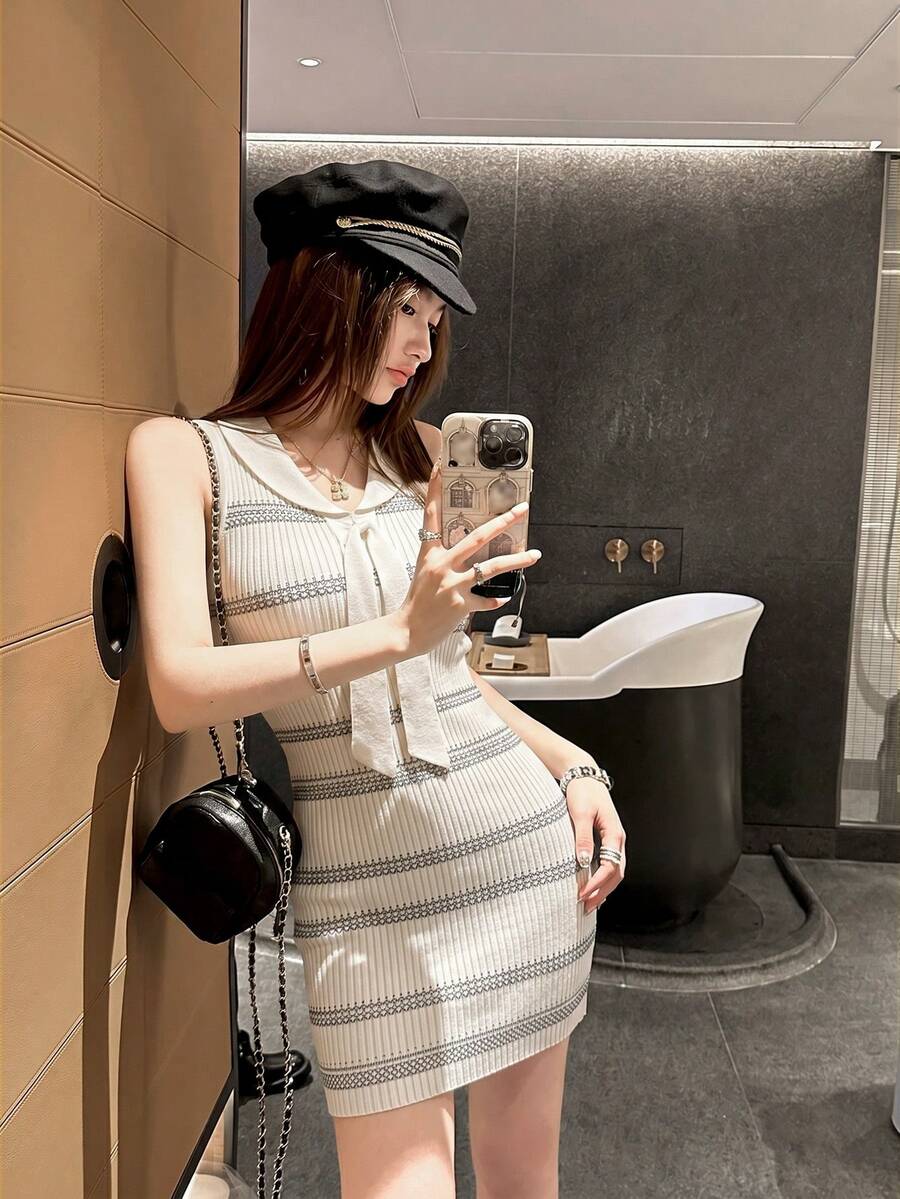 无袖条纹针织迷你连衣裙,水手领设计,收腰显瘦,春夏流行款 - 杏色 - 查看 1