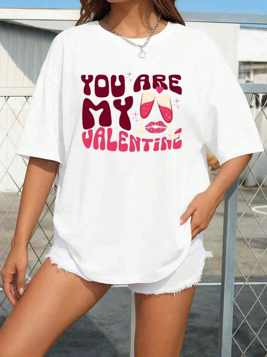 1 pieza, Camiseta Blanca de Mujer para el Día de San Valentín - Estampado de Labios Rojos y Corazones con la Frase "You Are My Valentine", Corte Holgado, Manga Corta, Cuello Redondo, Tela Ligeramente Elástica, Ropa Casual de Primavera Verano para Regalo de San Valentín, 180g 100% Algodón - Blanco - Ver 1