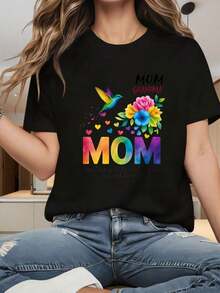 1 Piece Of Women's Short-Sleeved T-Shirt With A Round Neck And Interesting Print. This "Mom And Grandma" T-Shirt Features A Rainbow, Flowers, And Hummingbird Design, Making It An Ideal And Thoughtful Gift For Mothers And Grandmothers. It's Suitable For Christmas Parties, Sports Activities, Holiday Parties, Outings, And Other Festive Occasions. Made Of 100% Cotton (180g), The Designs Are Fully Printed. Unisex. - 黑色 - 查看 5