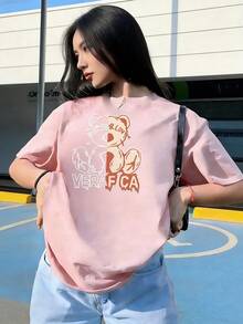 Short-Sleeve T-Shirt With Funny Bear And Youthful Calligraphy, Fashionable Short-Sleeve T-Shirt For Spring And Summer 2026, Made In Mexico, 180 Grams. Cartoon Print, Couple Design, Suitable For Indoor Or Outdoor Wear. Crew Neck, Unisex, Ideal For Office And Leisure. One-Pack. - PK-P631577SLNDXZGY396 - 查看 3