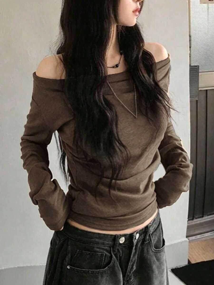 女款純色性感修身露肩長袖上衣,休閒秋冬風格 - 卡其色 - 查看 1