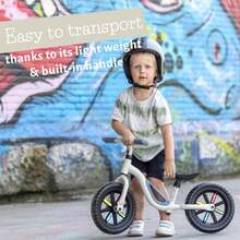 Chillafish Charlie - Entrenador de Bicicleta de Equilibrio Ligero de 12 Pulgadas para niños de 2 a 5 años, con asa de Transporte, reposapiés Integrado, Asiento Ajustable, manubrio y neumáticos sin - Beige - Ver 12