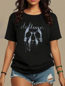 Calavera formada por pinceladas artísticas que simbolizan la dualidad entre la fuerza interior y la belleza misteriosa reflejando un espíritu libre y rebelde camiseta de mujer urbana moderna cómoda para uso diario - Negro - Ver 8