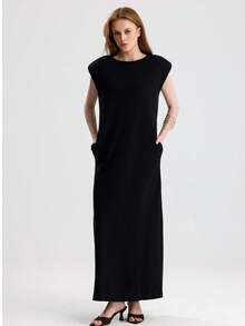 RoseArya Cotton Padded Shoulder Pocket Detail Long Dress - Black - View 3