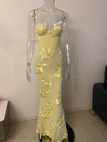Vestido Vacacional Sin Tirantes Bordado Floral - Dorado - Ver 6