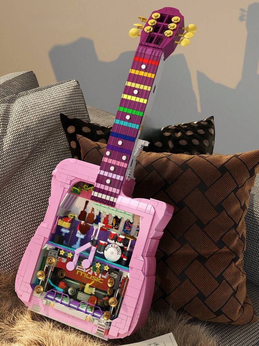 The Romantic Guitar/Piano Assembly Set Is A Luxurious Modular Building Toy, A Creative DIY Assembly Kit, With Abundant Accessory Decorations. It Is An Excellent Choice For Couples To Interact And Play Puzzle Games.