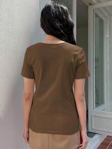 Camiseta básica de cuello redondo, estilo preppy. - Café integral - Ver 4