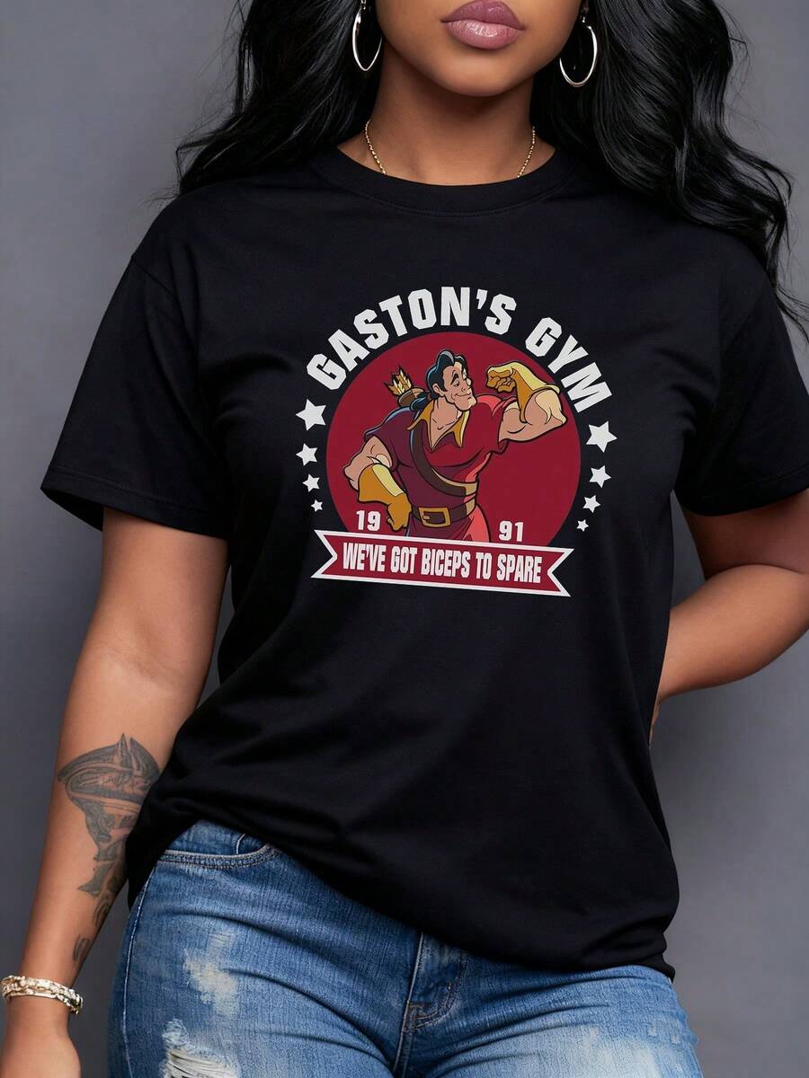 Figura de un hombre musculoso levantando el brazo mostrando confianza y energía rodeado de estrellas camiseta para mujer de estilo urbano moderna cómoda y con mensaje motivador para amantes del gimnasio - Negro - Ver 1