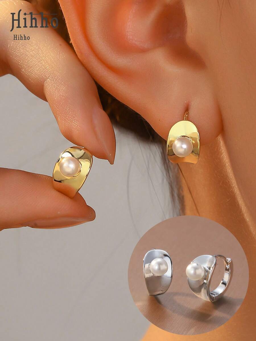 Hihho 1 Paar goldfarbene & silberfarbene Perlen Creolen, zarte luxuriöse vielseitige Ohrringe, minimalistische metallische bohnenförmige Perlen Ohrringe, sanfter Stil geeignet für Arbeit und täglichen Gebrauch - Perlenohrringe - Übersicht 1