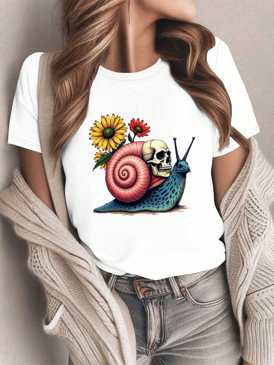 Women's T-Shirt With Surrealist Snail And Gothic Skull Print - Gothic-Surrealist Art Design, Casual Wear For Casual Outfits, Machine Washable, All Seasons Top - 白色 - 查看 1