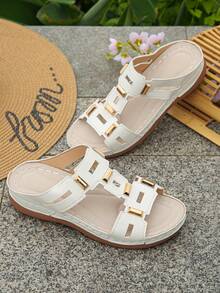 Plus Size Women's Wedge Thick Sole Sandals, Fashion New Peep Toe Design With Hollow Rivets, Solid White Color, Stylish Belt Buckle, Comfortable Daily/Vacation Slip-On Sandals, Beach Essential Slippers - White - View 7
