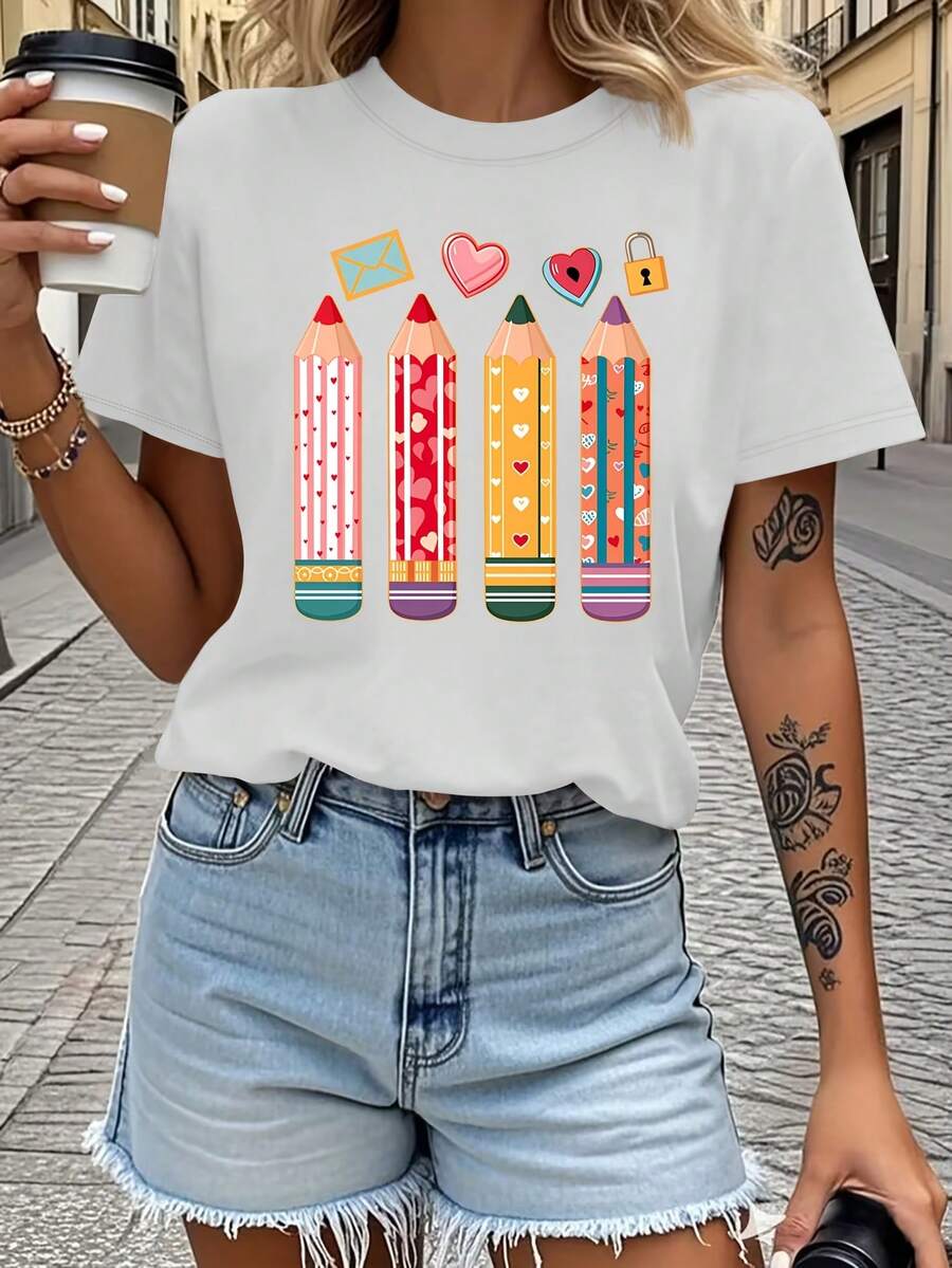 Women's Casual T-Shirt - Short Sleeve Heart Print, Pencil, Envelope And Teacher Theme, Fashionable Daily Casual Top Made Of Breathable Polyester Fiber, Machine Washable Round Neck Travel T-Shirt, Summer Clothes, Modern Design And Lightweight Style, Fashionable Women's T-Shirt, Summer Essential. - 白色 - 查看 1