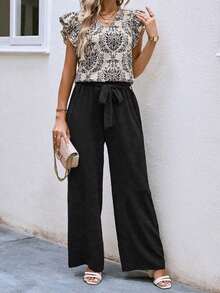 2 piezas Conjunto casual de vacaciones con blusa de mangas de casquillo con cuello en V con estampado floral y pantalones de pierna ancha para mujer - Negro - Ver 6