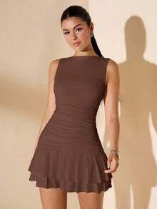 Vestido mini ajustado de mujer de color blanco liso sin mangas con volantes en la cintura y falda acampanada.Vestido de Body entero con capas para el verano, otoño e invierno - Marrón 2 - Ver 3