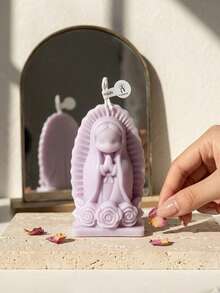 4 piezas Velas de cera de soja con diseño de Virgen María en estilo lindo y de dibujos animados, en colores melocotón rosa, verde menta, lavanda púrpura y amarillo crema. Decoración para el hogar, regalo para el Día de la Madre, regalo de graduación 2026 para ella, decoración de escritorio de oficina, centro de mesa para bodas, vela de oración católica, aromaterapia y meditación, decoración de altar, y confirmación, regalo festivo para mamá, novia y esposa - Set de edición limitada de Madonna en tonos pastel - Ver 6