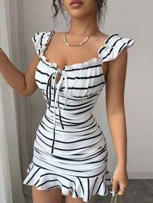Vestido con volantes en el bajo y hombros descubiertos con estampado de lunares vintage, elegante y sexy vestido de verano con estampado floral pequeño y espalda descubierta al estilo francés - Blanco y Negro 2 - Ver 4