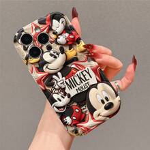 Funda de teléfono de Mickey Mouse de Disney, diseño oficial de personaje de Disney, Mickey de peluche vintage con estrellas rojas, cubierta protectora. Compatible con iPhone 17, 16, 15, 14, 13, 12, 11 Pro Series, con múltiples figuras de Mickey de estilo peluche con estrellas rojas sobre un fondo de impresión de periódico, perfecto para fans de Disney y amantes de Mickey para mostrar a su personaje favorito, ideal para regalos de cumpleaños, fiestas, aniversarios, graduaciones u ocasiones especiales para sorprender a familiares, amigos, compañeros de clase y seres queridos. - Blanco - Ver 3
