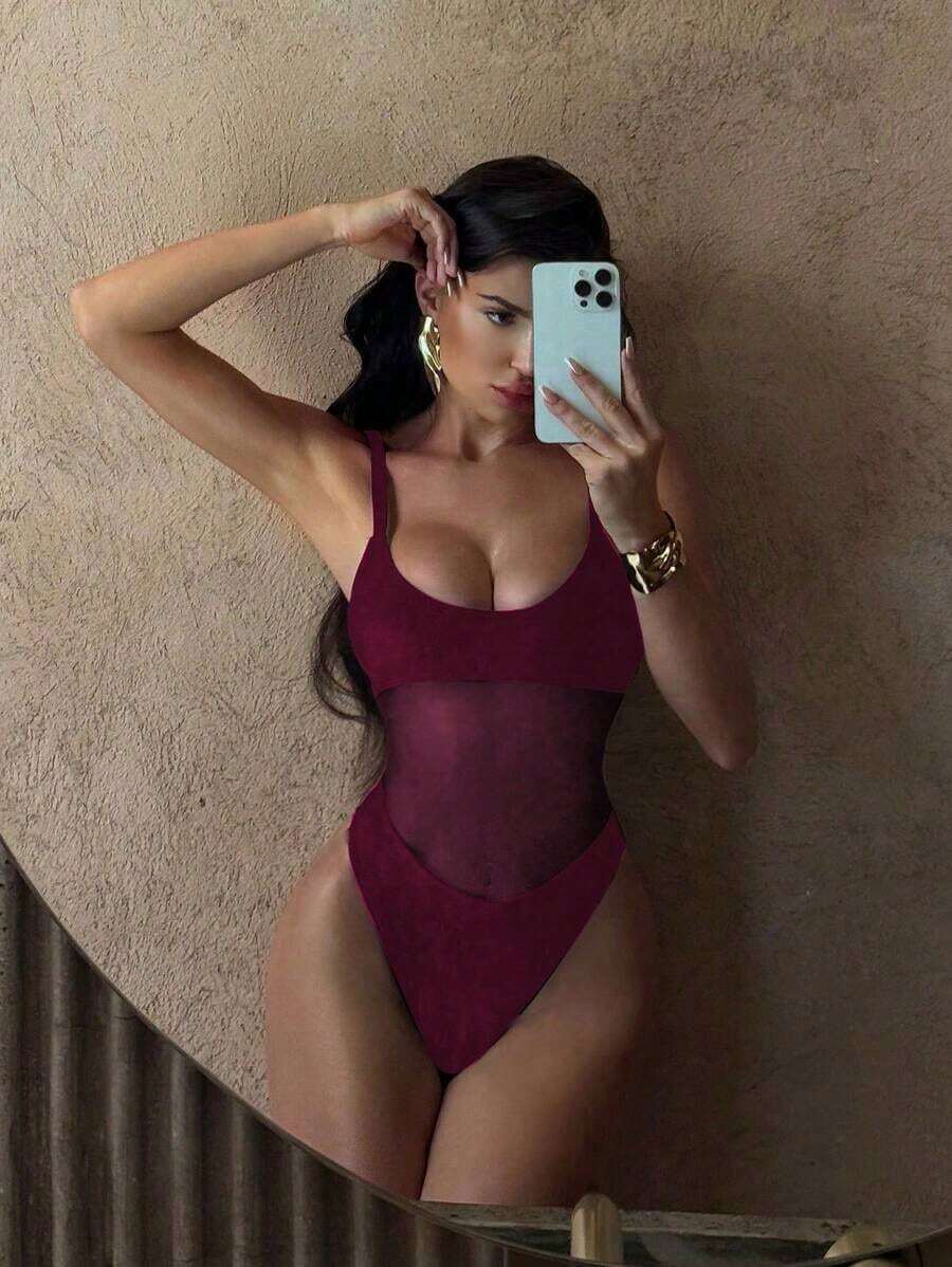 Traje de baño de una sola pieza para mujer con diseño de unicolor, tirantes, parches de malla, sexy y con recortes, estilo bohemio para festivales - Burdeos 2 - Ver 1