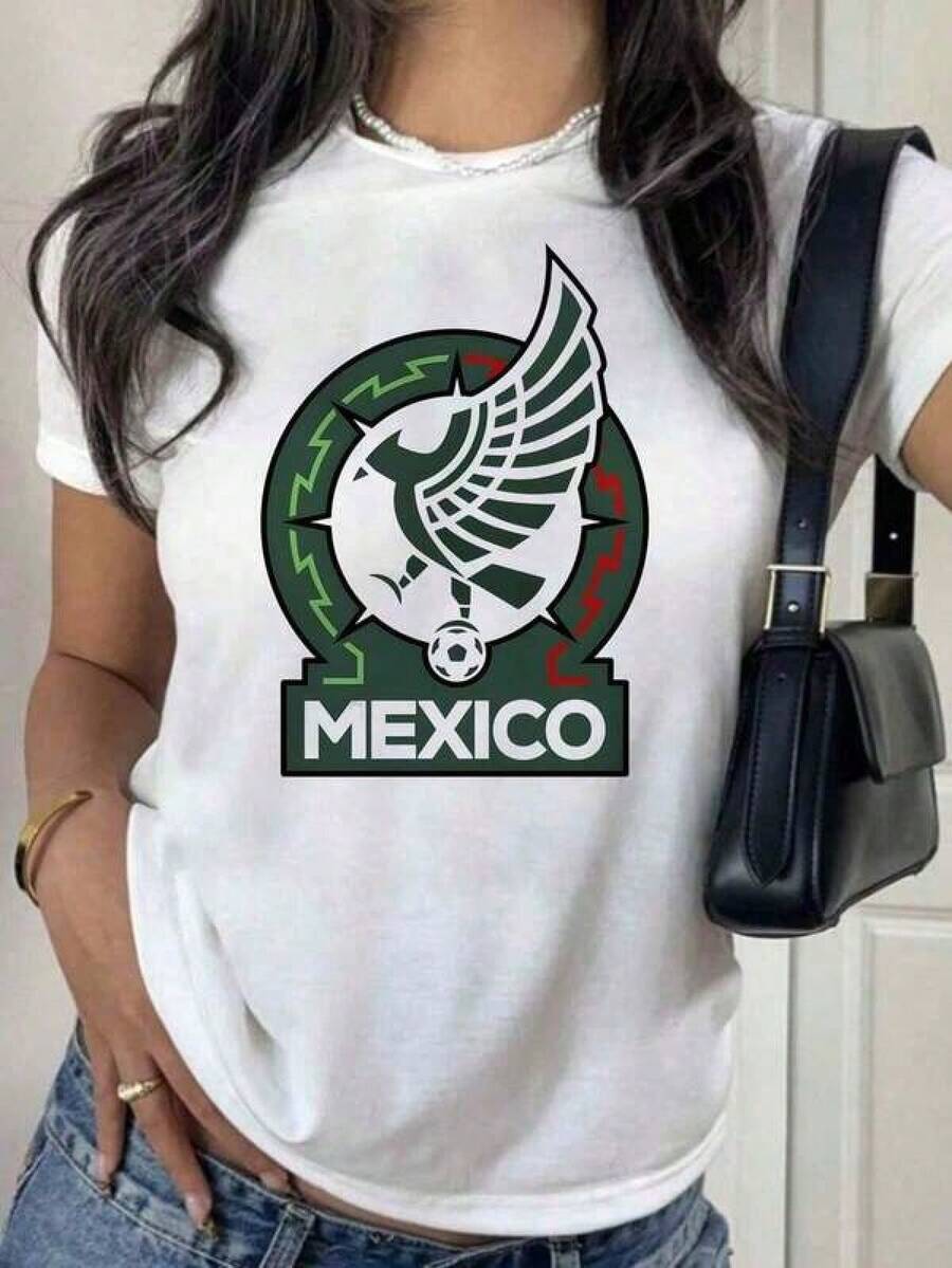 Playera de México para Mujer Camiseta Blanca de Selección Mexicana Fútbol Águila Estampado Gráfico Manga Corta Cuello Redondo Ropa Deportiva Casual Moda Urbana Verano Jersey Fanático deportes casuales, ofreciendo un ajuste cómodo y sin restricciones. Perfecto para combinar atuendos con amigos, adecuado para varios estilos y ocasiones. Camiseta de cuello redondo y corte holgado 5850.Ropa De Mujer / Ropa De Mujer De Uso Diario / Blusas, Camisas Y Camisetas De Mujer / Camisetas De Mujer Ropa Deportiva Basicos Mujer Short Playeras Para Hombre - Blanco - Ver 1