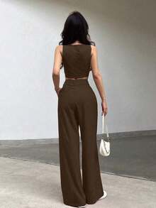 Set de 2 piezas para mujer: Top sin mangas de cuello de corazón con dobladillo asimétrico de unicolor y pantalón largo con bolsillo detallado - Café integral - Ver 2