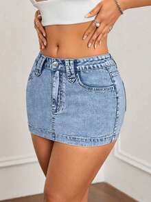 Minifalda de mezclilla ajustada y de tiro bajo lavada, con estilo callejero sexy para el verano - Lavado ligero 5 - Ver 6