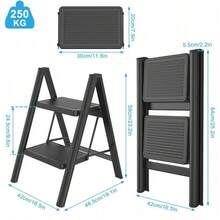 Diese klappbare Zweistufenleiter verfügt über einen zusätzlichen Hocker und zwei verbreiterte Stufen. Dank ihres ultradünnen Designs ist sie platzsparend und gleichzeitig robust und langlebig. Sie erleichtert das Erreichen höher gelegener Gegenstände, das Auswechseln von Glühbirnen und das Streichen von Wänden und eignet sich daher ideal für Zuhause, Büro, Garten und Garage. - Schwarz - Übersicht 3