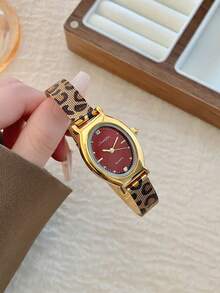1pc Women's Oval Silver-Black Square Gold-Tone Dial Quartz Casual Watch, Suitable For Daily Wear - Red - View 3