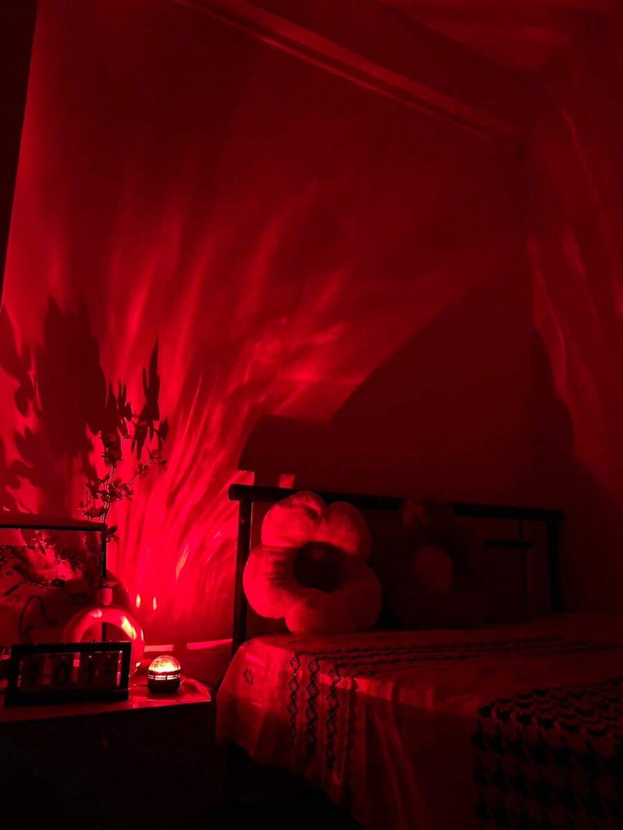 1 pieza Lámpara proyector de Luces del Norte LED, con control remoto, 7 modos de color, alimentado por USB, diseño portátil, adecuado para dormitorio, fiesta, decoración navideña, decoración de estudio, iluminación moderna - Multicolor - Ver 1