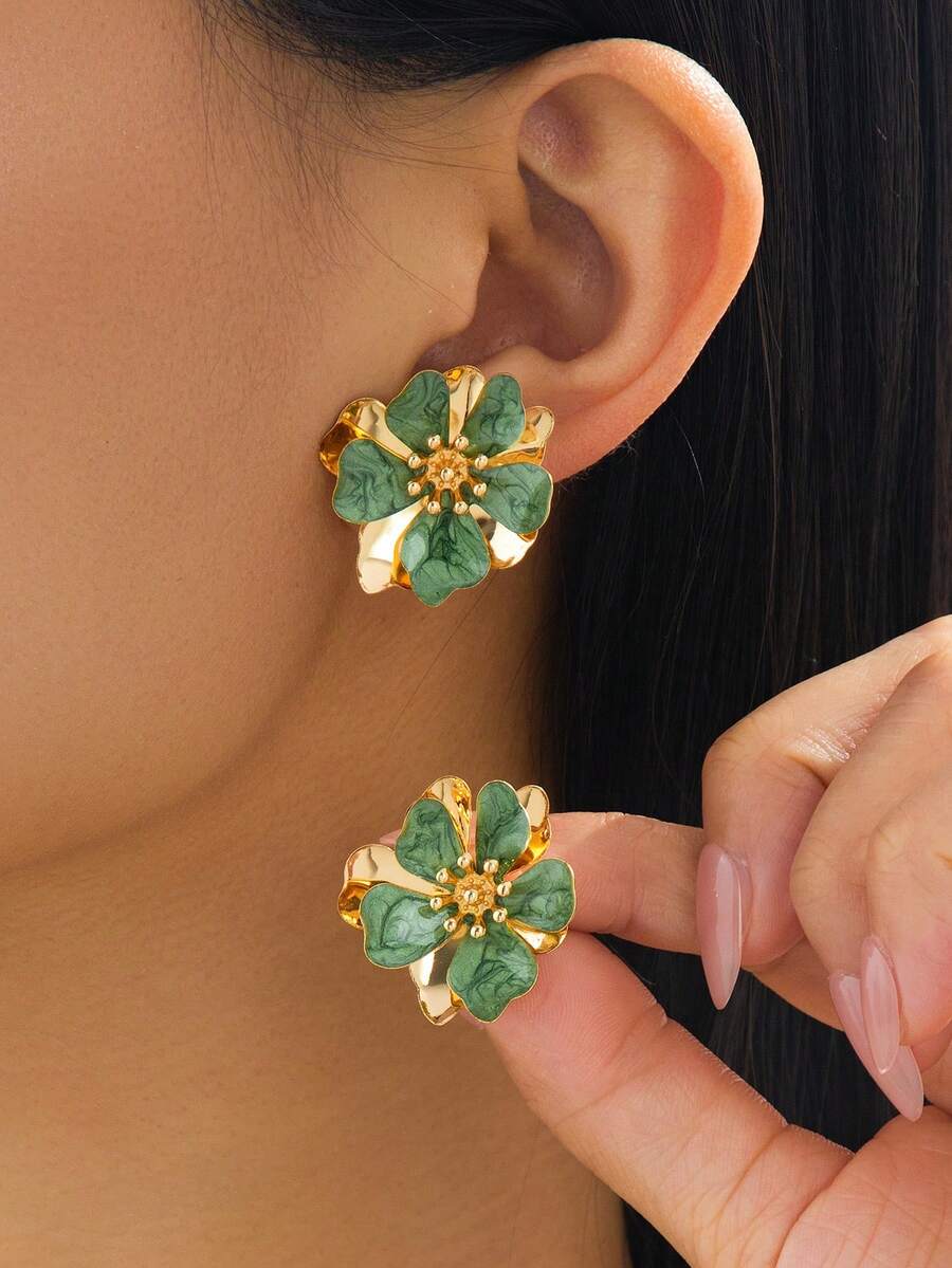 1 Pair Handmade Asymmetrical Green Floral Earrings, Fresh Summer Resort Style For Women - Green - View 1