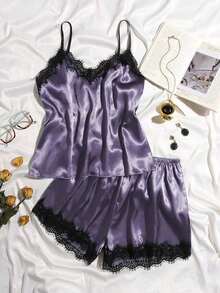 Conjunto de pijama con top de cami de satén con ribete de encaje y shorts - Lila Púrpura - Ver 1