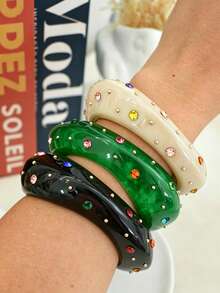 Pulsera asimétrica de resina con cuentas de cristal y metálicas de colores, pulsera versátil de verano Y2K, joyería casual y apilable para vacaciones, accesorio delicado de estilo bohemio - Multicolor - Ver 2