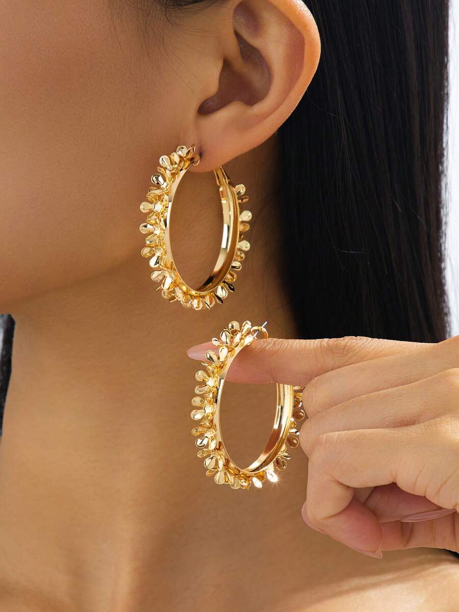 1 Đôi bông tai kim loại hình hoa nhỏ nhắn, thanh lịch, sang trọng, kiểu dáng nghỉ hè dành cho nữ - Vàng - Xem 1