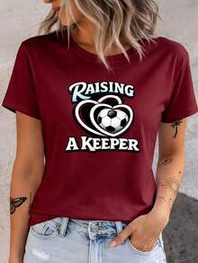 Soccer Mom T-Shirt, Featuring A "Caring Goalkeepers" Design With A Heart And Soccer Ball Motif, Comfortable Fit, Suitable For Casual Wear And Game Days, Machine Washable, A Perfect Gift For Soccer Enthusiasts. GHLP - 酒紅色 - 查看 7