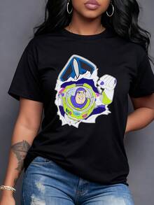 Colorful Astronaut Figure Emerging From A Surface Symbolizing Courage, Adventure, And The Desire To Explore New Worlds. Modern, Comfortable, And Eye-Catching Women's T-Shirt For Everyday Wear. - 黑色 - 查看 6