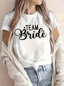 Camiseta de manga corta de cuello redondo para mujer con estampado de texto, ideal para eventos relacionados con bodas de verano. Conjuntos de primavera/verano Y2Y para mujer, tops de verano, conjuntos de verano para mujer. |   Diseño exquisito |   Suelto y cómodo |   Fácil de combinar | - Blanco - Ver 8
