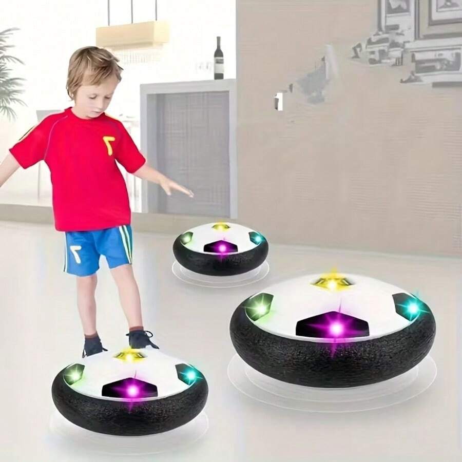1個漂浮足球玩具，室內親子互動遊戲，附漂浮LED燈與升級版泡棉墊，適合3-12歲兒童的完美新年與生日禮物