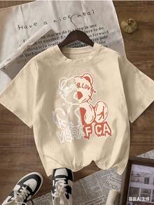 Camiseta de Manga Corta con Oso Divertido y Caligrafía Juvenil,Camiseta de manga corta de moda para primavera y verano de 2026, hecha en México, 180 gramos. Estampado de dibujos animados, modelo de pareja, apta para uso interior o exterior. Cuello redondo, unisex, ideal para oficina y ocio. Paquete de una pieza. - APR-P631577SLNDXZGY396 - Ver 4