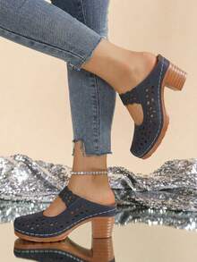 Women's Retro High Heel Sandals, Cut-Out Design, Closed Round Toe, Thick Heel, European-American Summer Back-To-School Shoes - Royal Blue - View 2