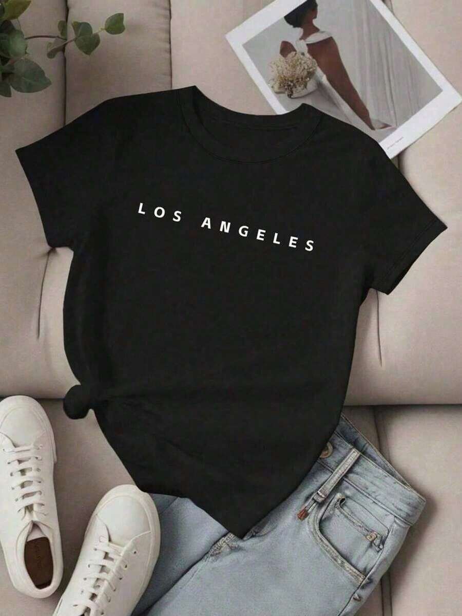 Una camiseta de mujer con estampado de letras y diseño de LOS ANGELES - Negro - Ver 1