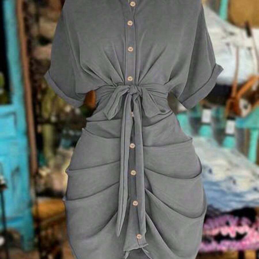 NostaNoir Collared Single-Breasted Tie-Waist Short Sleeve Shirt Dress - Gris - Ver 1