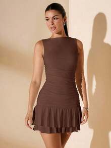 Vestido mini ajustado de mujer de color blanco liso sin mangas con volantes en la cintura y falda acampanada.Vestido de Body entero con capas para el verano, otoño e invierno - Marrón 2 - Ver 6