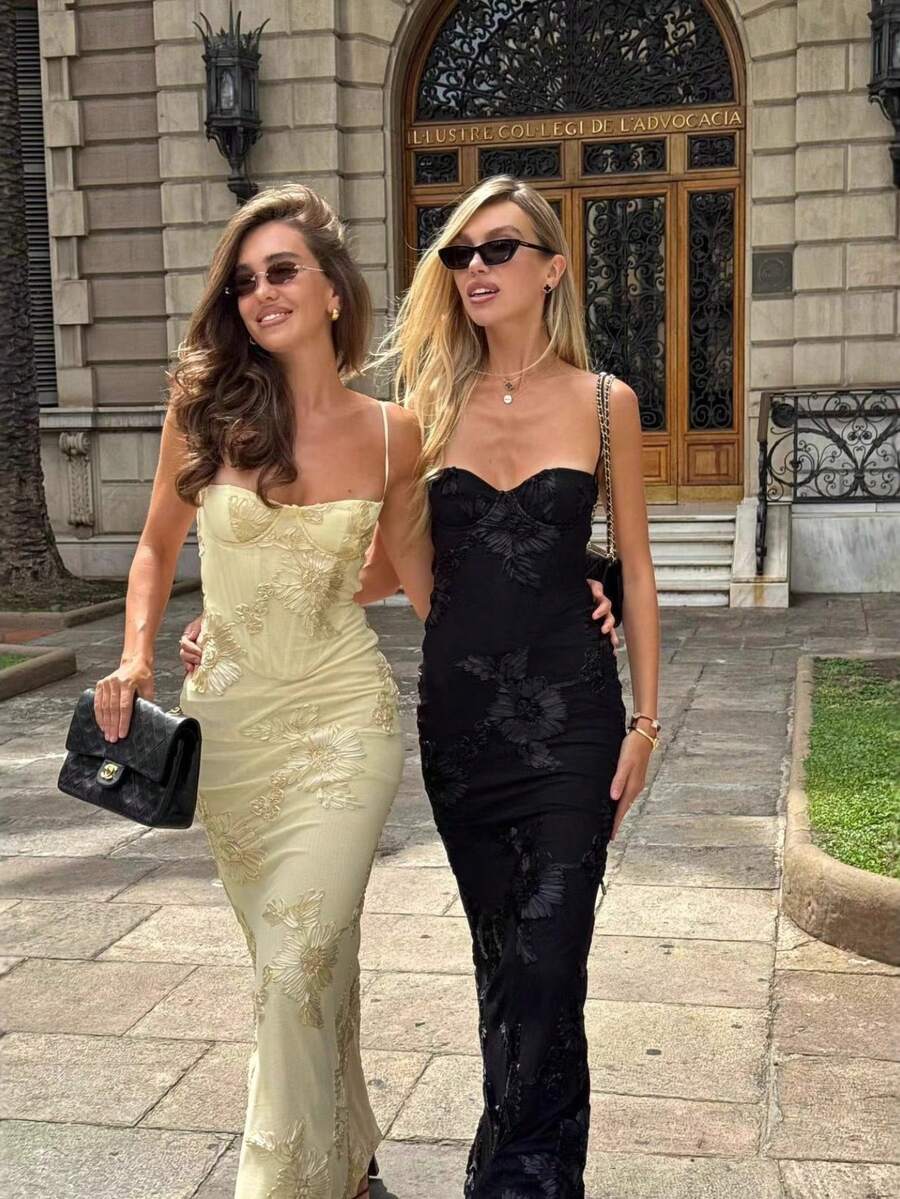 Vestido Vacacional Sin Tirantes Bordado Floral - Dorado - Ver 1