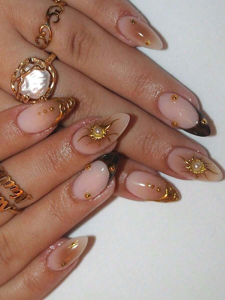 10pcs Almond-Shaped Handmade Nails Art, Featuring An Elegant Autumn/Winter Feel, Brown/Coffee Color, Leopard Print, Light Luxury, Sunburst Gold Texture, Rounded Ivory White, Pearl Champagne Color, Shimmering Gold Accents, And Auspicious Small Steel Beads. Suitable For Dates, Parties, Gatherings, Outings, And Other Occasions. Includes One Piece Of Gel And One Nail File. - M - 查看 1