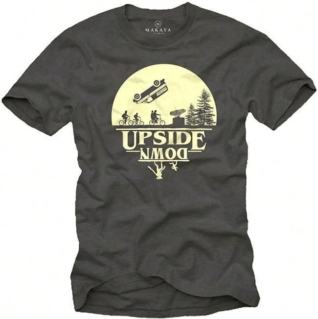 Men's Themed Printed T-Shirt, 100% Cotton, Vintage Short-Sleeved T-Shirt - Welcome To The World, The UpsIdeS-DoWnS World - Fashionable Printed T-Shirt For Women, Spring And Summer, Your Best Choice! Paar HellfIreS ClUbS Stranger DemogoOrgonSS DemogoOrgonSS StrangerS Hawkins ThIng Hugs Graphic Tee, Cotton T-Shirt With Graphic Illustration Inspired By StrangerS Hawkins ThIng, 100% Cotton T-Shirts With DemogoOrgonSS StrangerS Style Up Side Down ThIngs, Mike, Lucas, Eleven, Dustin, Demodogs, Hawkins Indiana Fans Exquisite Shirts Holiday T-Shirt Loves - StrangerS Hawkins ThIng DemogoOrgonSS Pattern, Men's T-Shirt, Crew Neck, Casual, Exquisite Cotton T-Shirt, StrangerSthIngS, Graphic T-Shirt, T-Shirts, Valentine's Day Gifts, Valentine's Day, Men's Clothing, Men's Shirts, Men, Graphic T-Shirt, Graphic T-Shirts For Women, Summer Clothing. - 黑色2 - 查看 1
