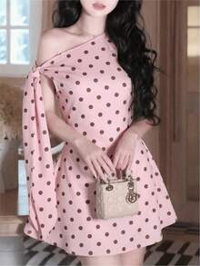 Vestido corto de verano de lunares en color claro con tirantes de lazo, asimétrico y sin mangas, de unicolor y elegante para mujer - Rosa - Ver 5